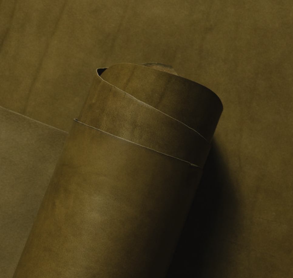 English Bridle Olive Green leather swatch