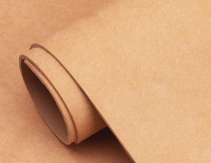 Pueblo Natural tan leather swatch